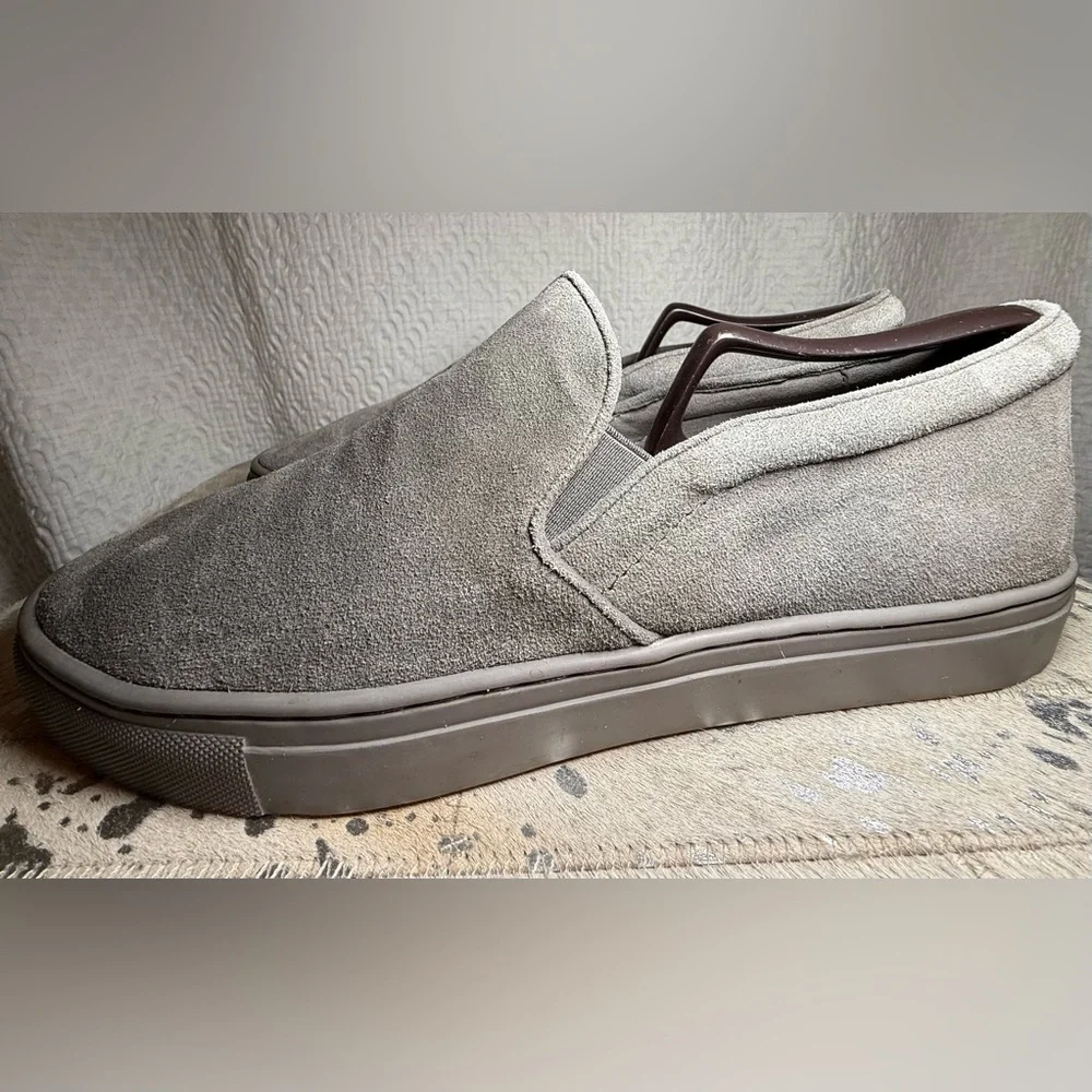 Donald Pliner Men's Gray Suede Slip-On Sneakers Size 10
